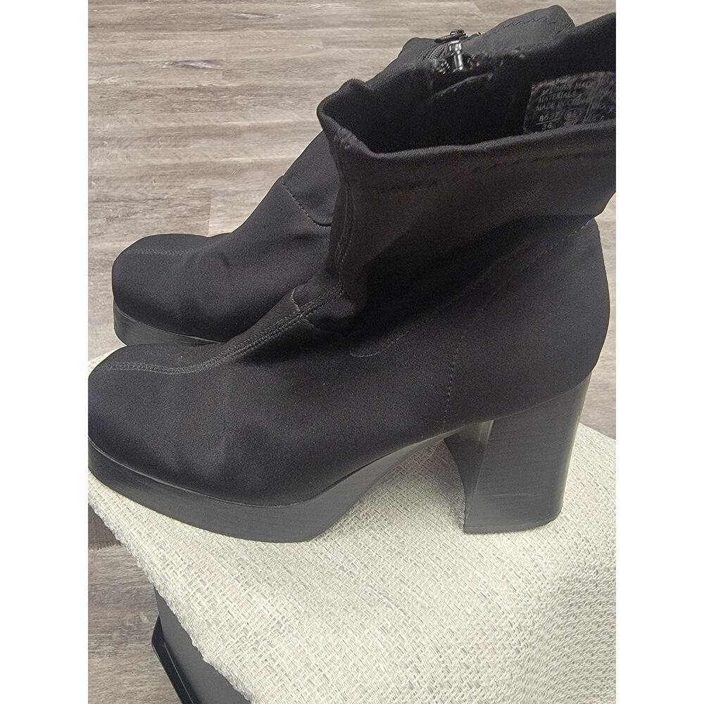 EASTSIDE Black PLATFORM Boots Sz 6.5 6 1/2 0088